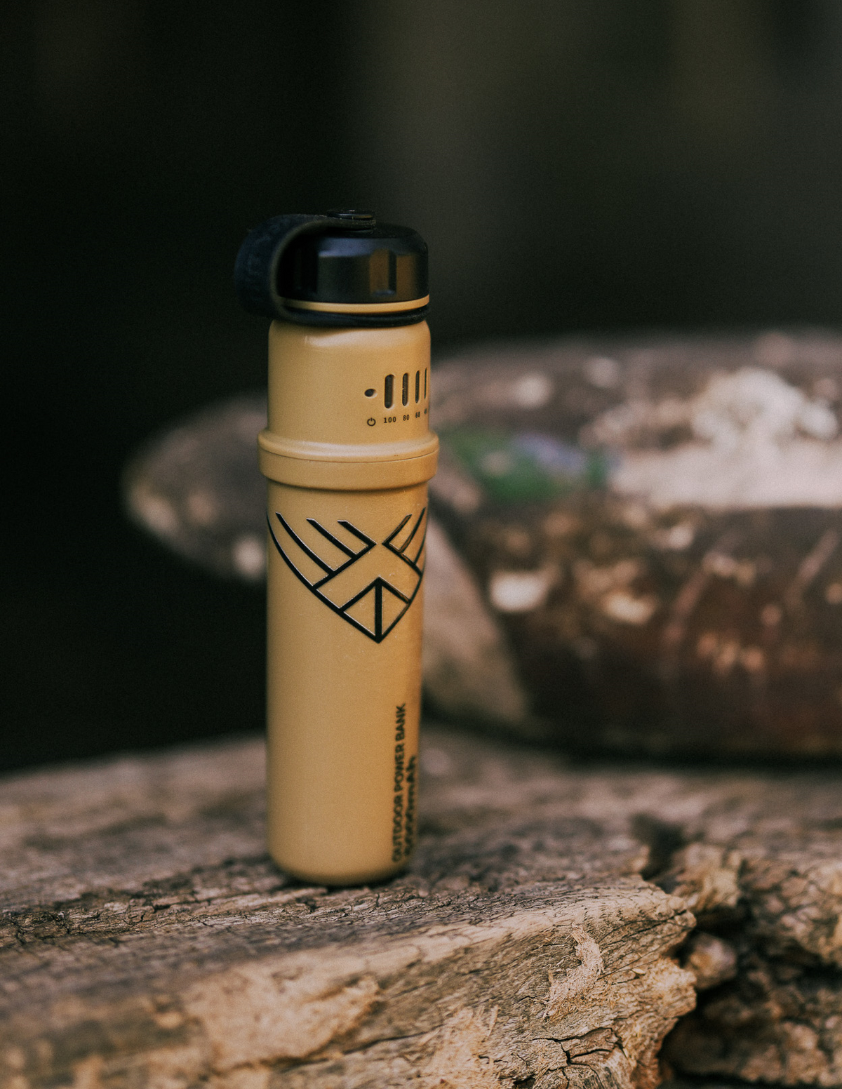 Nestout 5000 mAh Powerbank - waterproof, compact slim design.