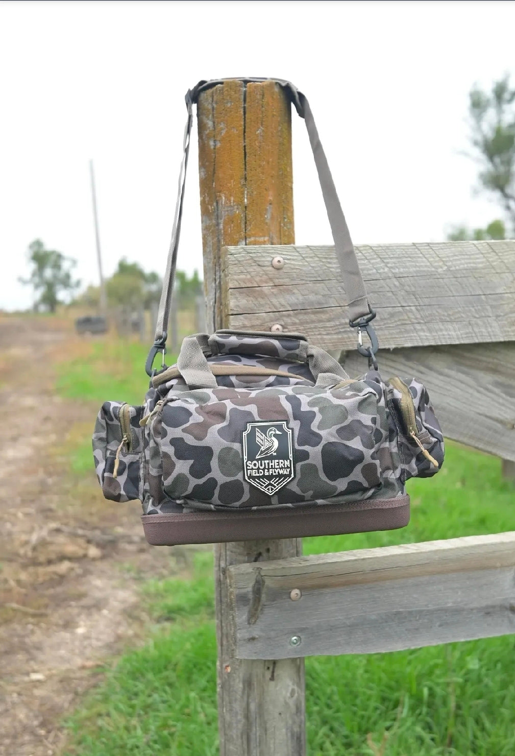 Medium Blind Bag - Vintage Frogskin Camo