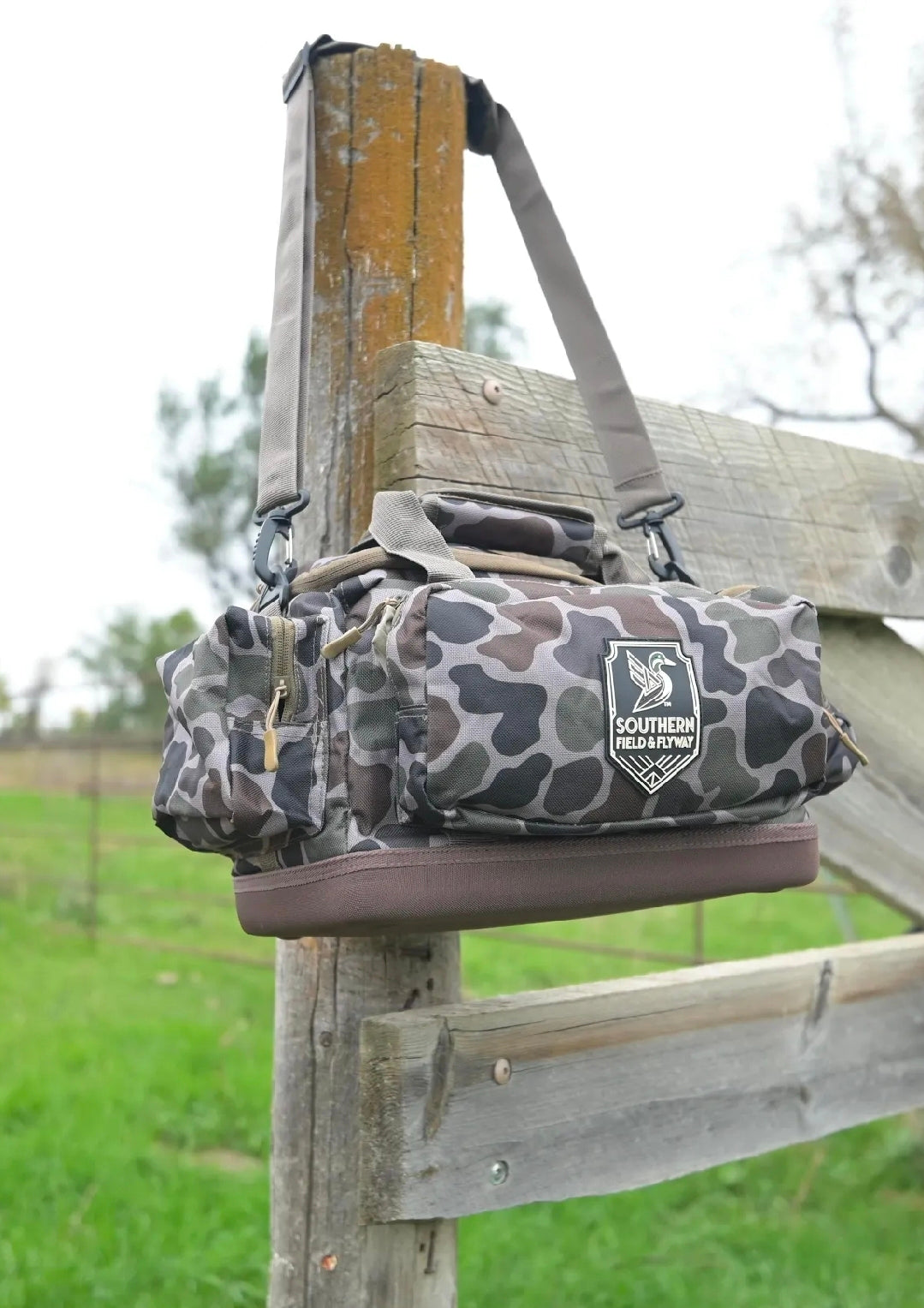 Medium Blind Bag - Vintage Frogskin Camo